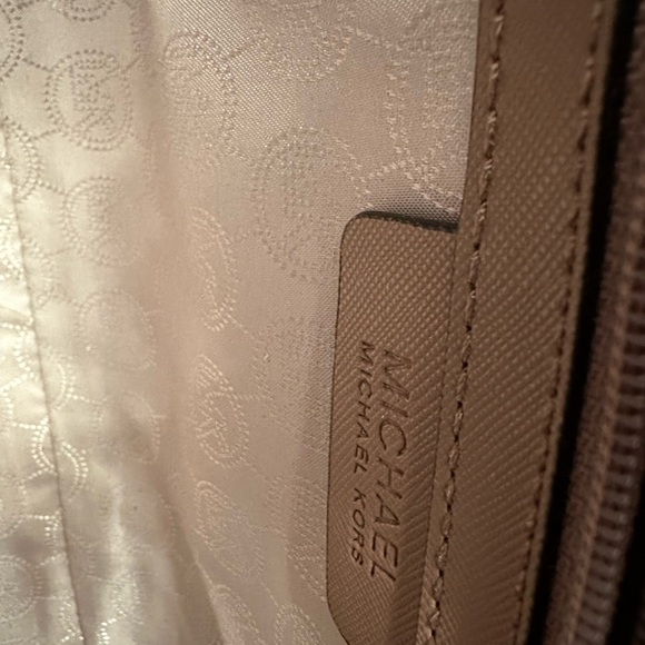 Michael Kors studded leather Tote bag - Picture 5 of 10